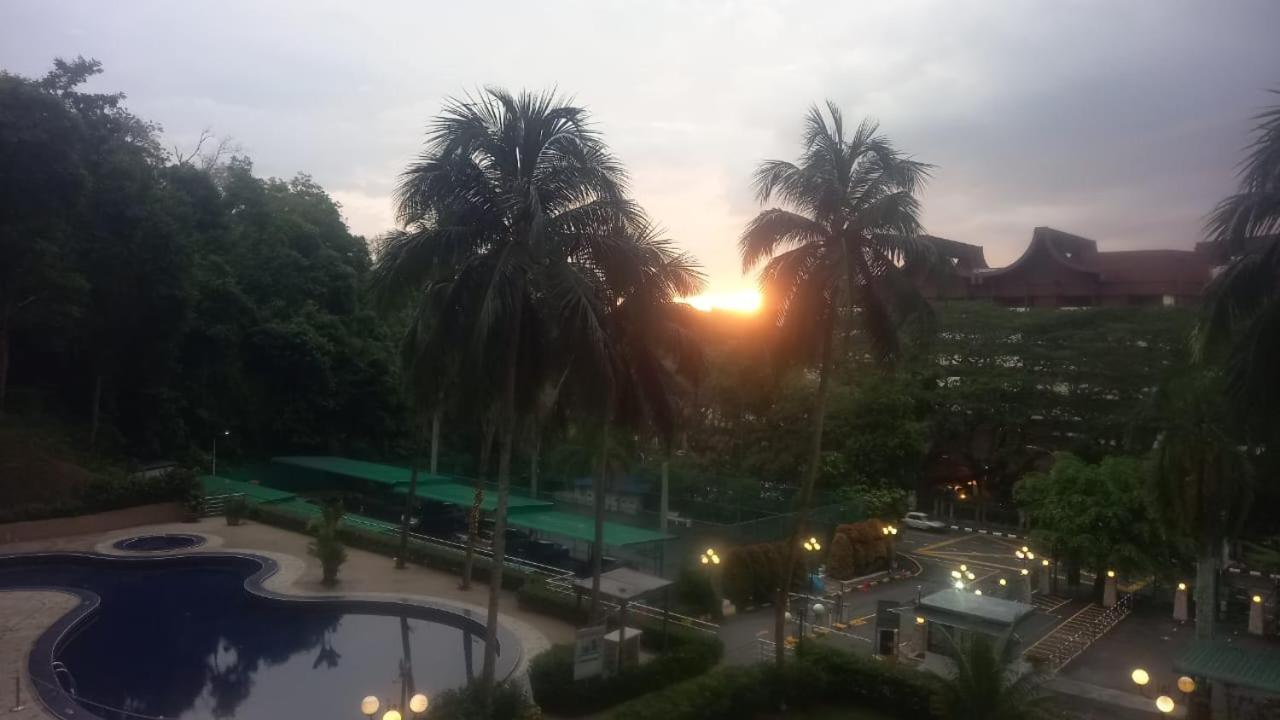 Seaput Srisayang Apartment Batu Feringgi Bagian luar foto