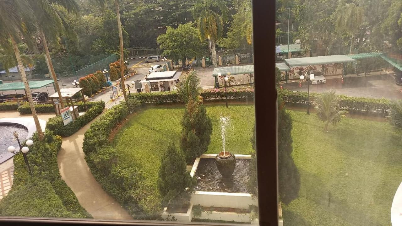 Seaput Srisayang Apartment Batu Feringgi Bagian luar foto